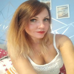 O fată ți-a vizitat profilul ! 🟢𝐄𝐥𝐞𝐧𝐚 din Iași